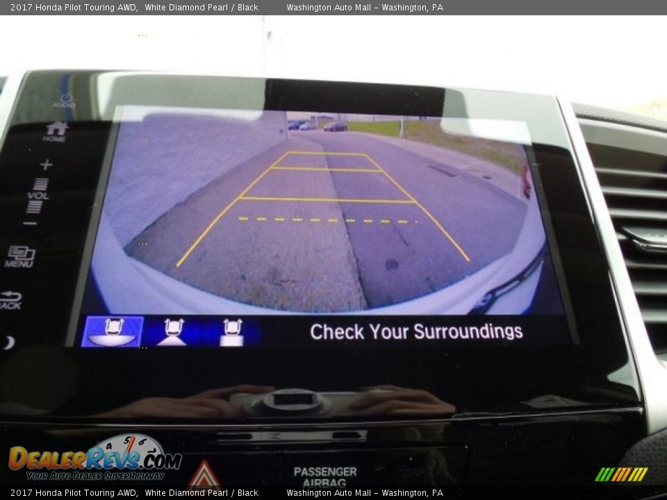 2017 Honda Pilot Touring AWD White Diamond Pearl / Black Photo #36