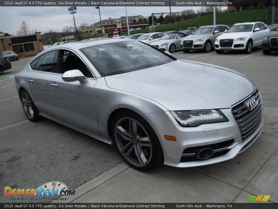 Front 3/4 View of 2015 Audi S7 4.0 TFSI quattro Photo #8