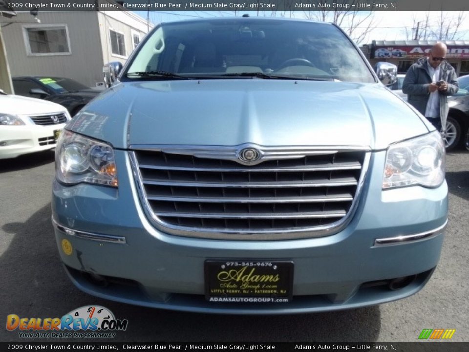 2009 Chrysler Town & Country Limited Clearwater Blue Pearl / Medium Slate Gray/Light Shale Photo #2