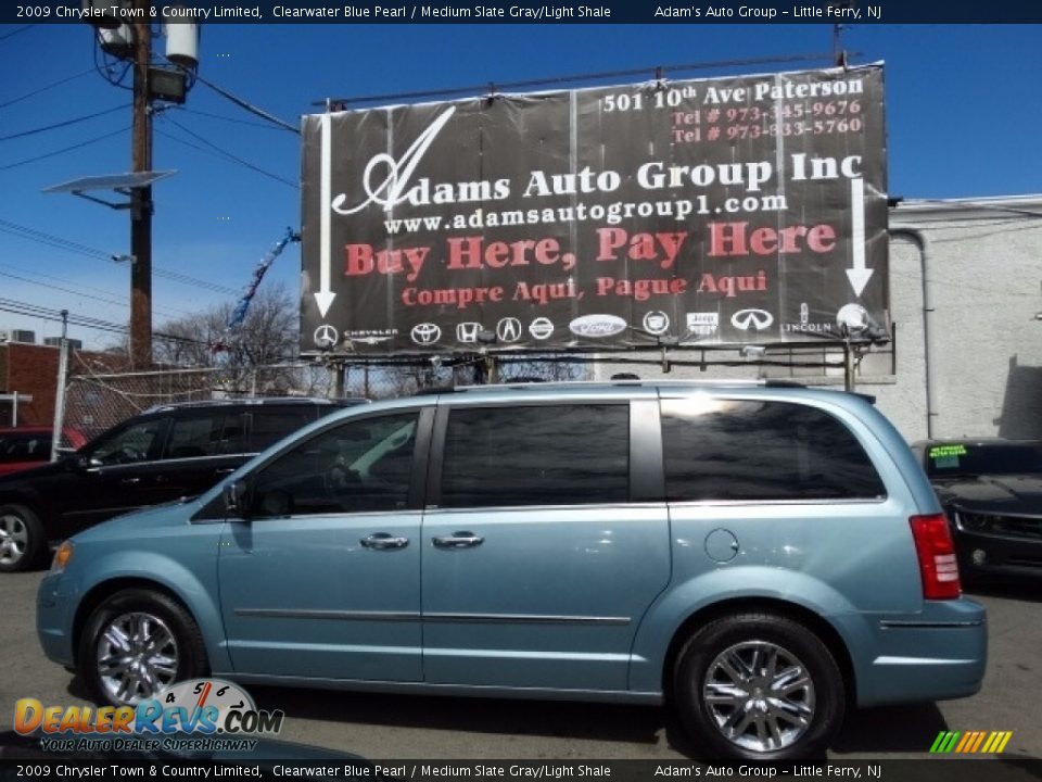 2009 Chrysler Town & Country Limited Clearwater Blue Pearl / Medium Slate Gray/Light Shale Photo #7