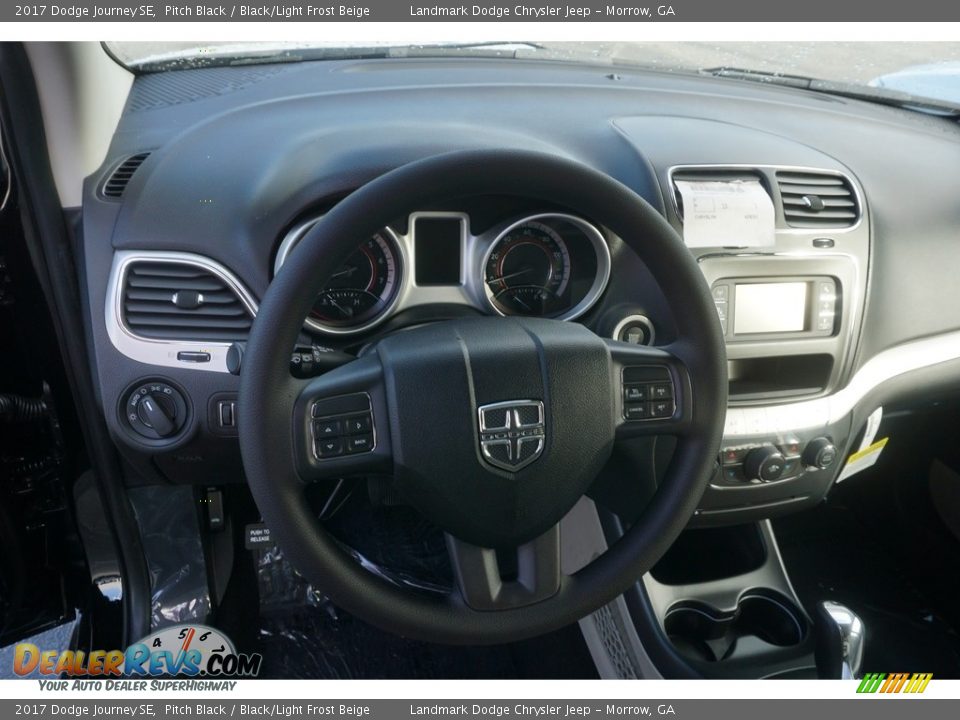 2017 Dodge Journey SE Pitch Black / Black/Light Frost Beige Photo #8