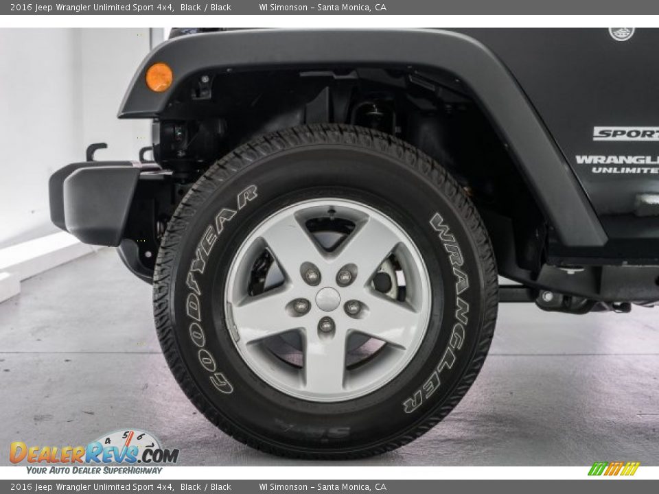 2016 Jeep Wrangler Unlimited Sport 4x4 Black / Black Photo #7