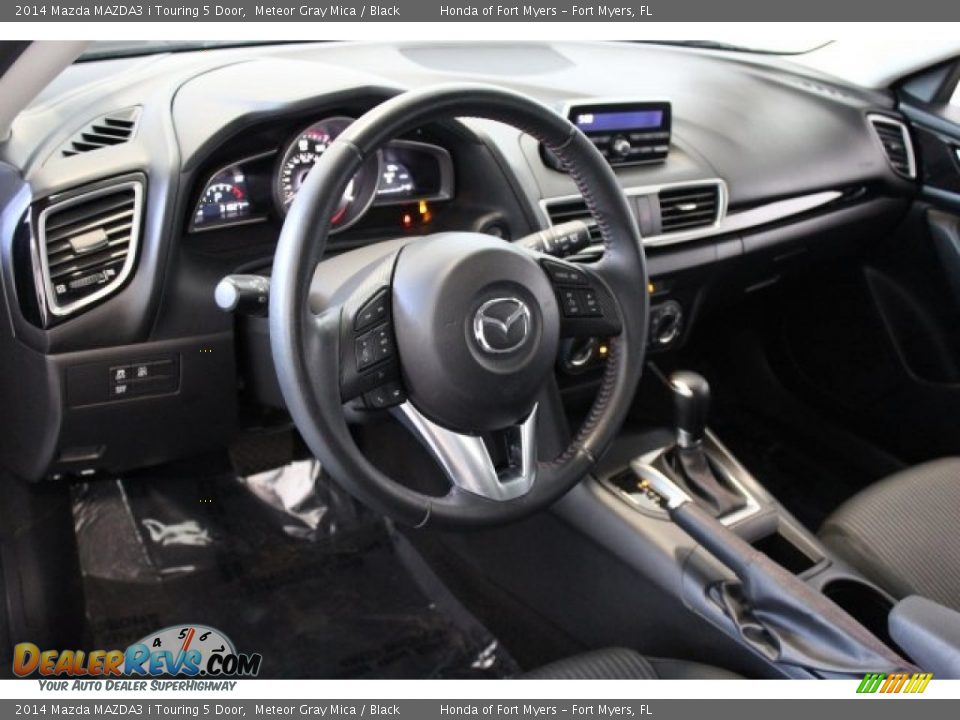 2014 Mazda MAZDA3 i Touring 5 Door Meteor Gray Mica / Black Photo #10