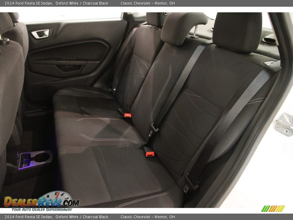 2014 Ford Fiesta SE Sedan Oxford White / Charcoal Black Photo #15