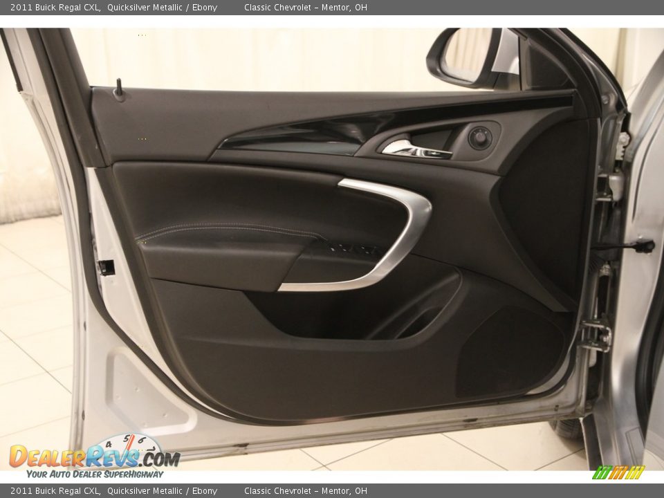 2011 Buick Regal CXL Quicksilver Metallic / Ebony Photo #4