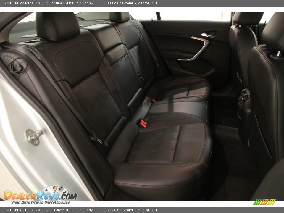 2011 Buick Regal CXL Quicksilver Metallic / Ebony Photo #16
