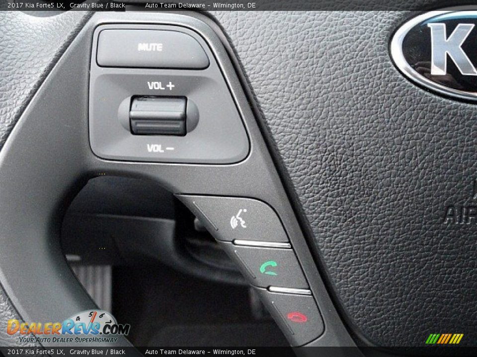 2017 Kia Forte5 LX Steering Wheel Photo #17
