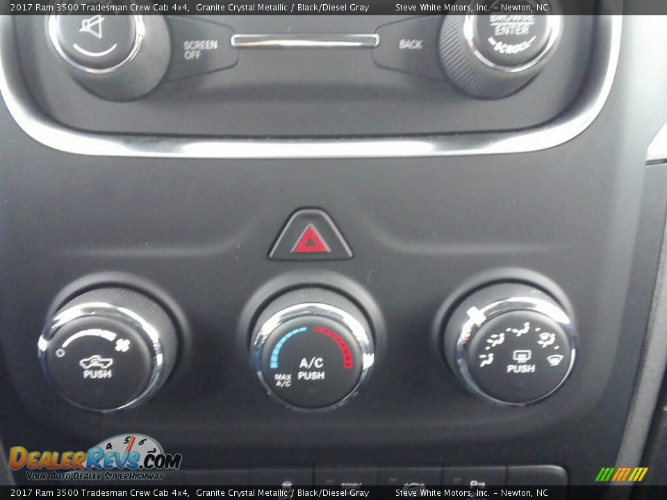 2017 Ram 3500 Tradesman Crew Cab 4x4 Granite Crystal Metallic / Black/Diesel Gray Photo #15