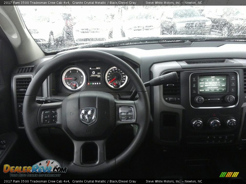 2017 Ram 3500 Tradesman Crew Cab 4x4 Granite Crystal Metallic / Black/Diesel Gray Photo #21