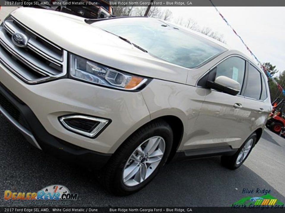 2017 Ford Edge SEL AWD White Gold Metallic / Dune Photo #32