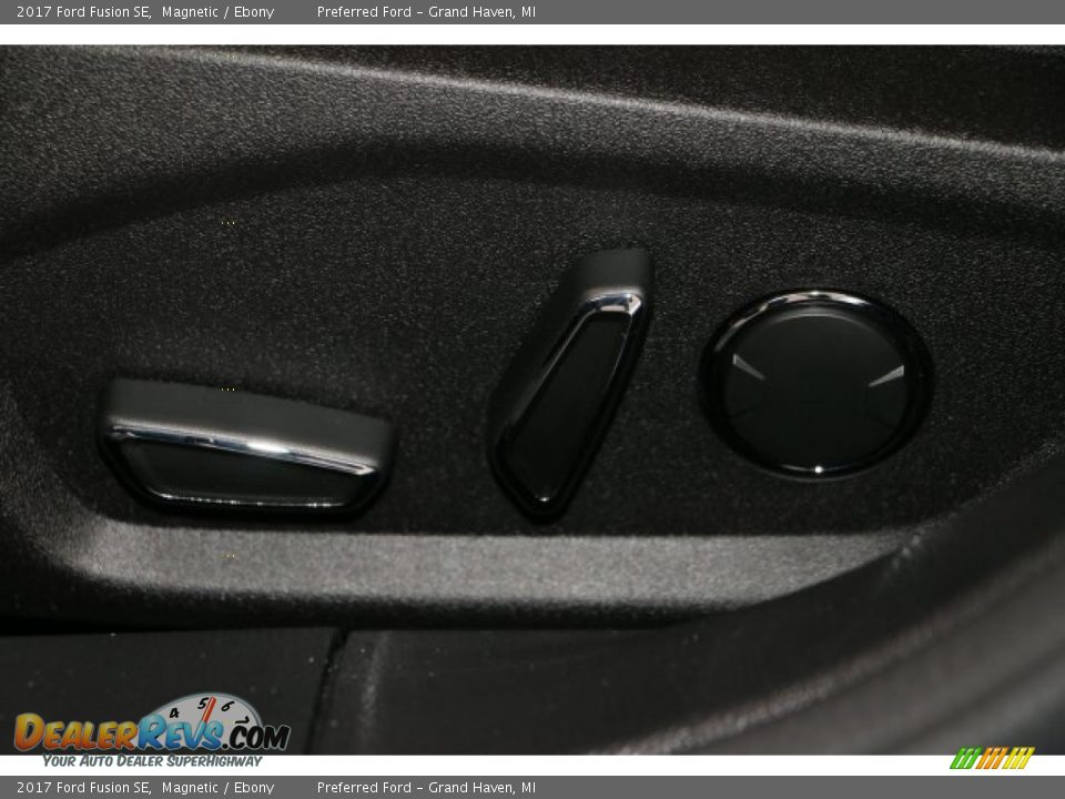 2017 Ford Fusion SE Magnetic / Ebony Photo #6