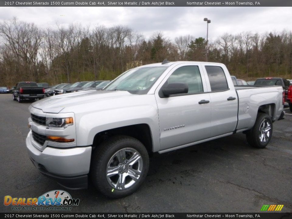 2017 Chevrolet Silverado 1500 Custom Double Cab 4x4 Silver Ice Metallic / Dark Ash/Jet Black Photo #1