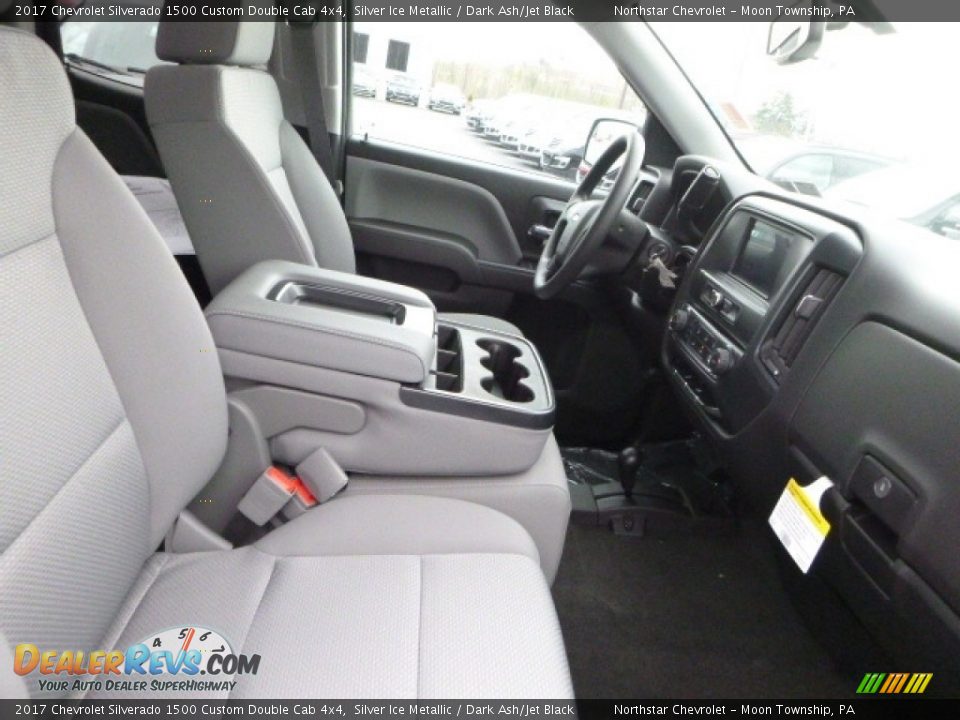 2017 Chevrolet Silverado 1500 Custom Double Cab 4x4 Silver Ice Metallic / Dark Ash/Jet Black Photo #9