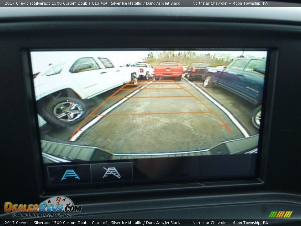 2017 Chevrolet Silverado 1500 Custom Double Cab 4x4 Silver Ice Metallic / Dark Ash/Jet Black Photo #18