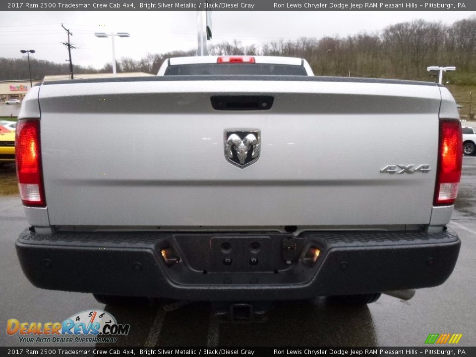 2017 Ram 2500 Tradesman Crew Cab 4x4 Bright Silver Metallic / Black/Diesel Gray Photo #4