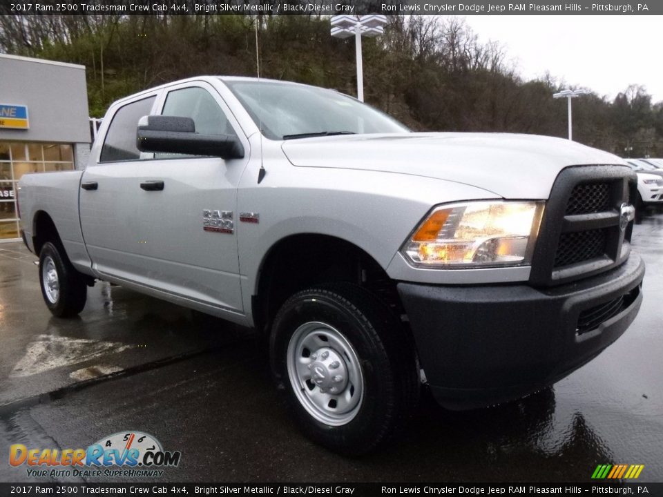 2017 Ram 2500 Tradesman Crew Cab 4x4 Bright Silver Metallic / Black/Diesel Gray Photo #8