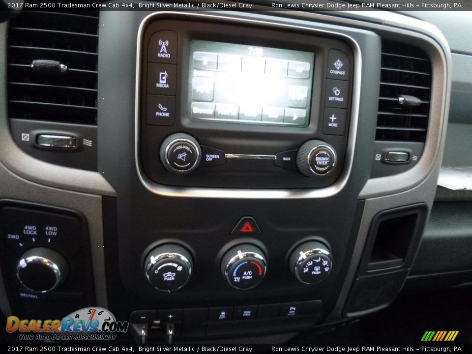 2017 Ram 2500 Tradesman Crew Cab 4x4 Bright Silver Metallic / Black/Diesel Gray Photo #20