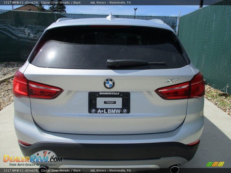 2017 BMW X1 xDrive28i Glacier Silver Metallic / Black Photo #9
