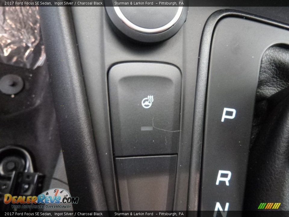 2017 Ford Focus SE Sedan Ingot Silver / Charcoal Black Photo #12