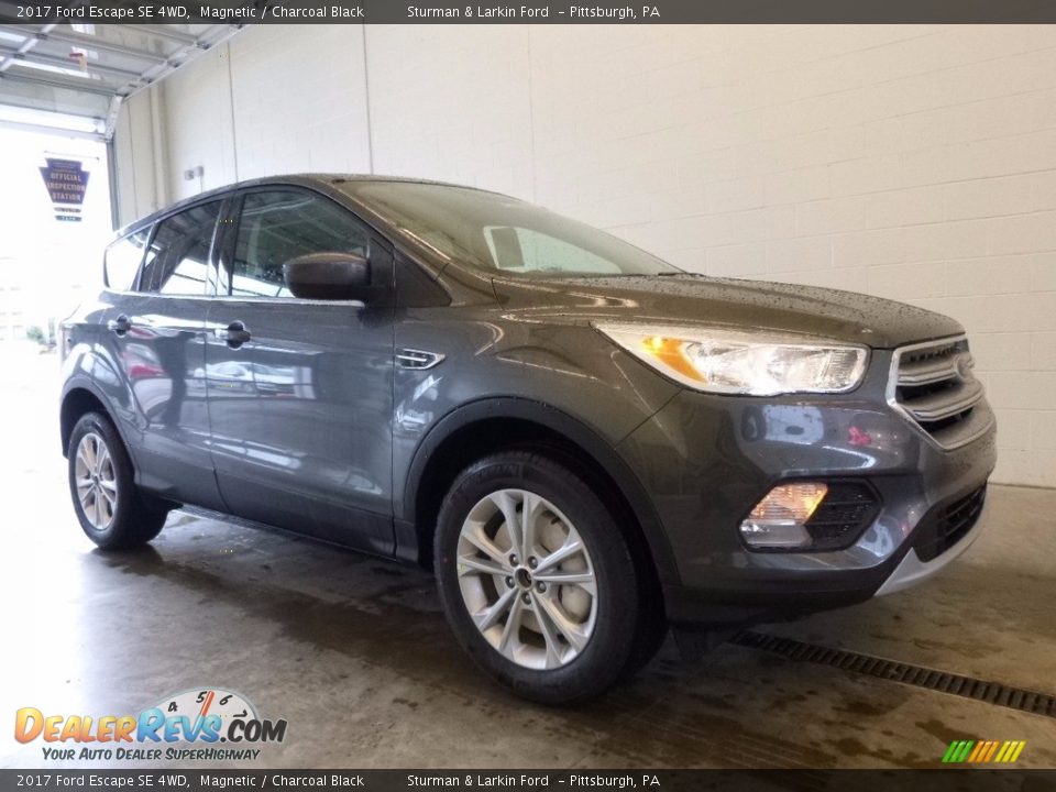 2017 Ford Escape SE 4WD Magnetic / Charcoal Black Photo #1