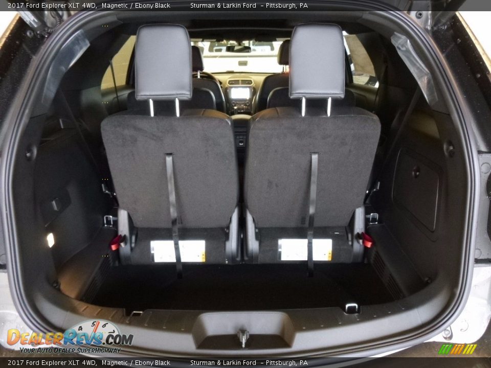 2017 Ford Explorer XLT 4WD Magnetic / Ebony Black Photo #3
