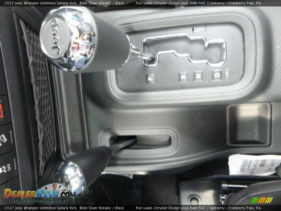 2017 Jeep Wrangler Unlimited Sahara 4x4 Billet Silver Metallic / Black Photo #20