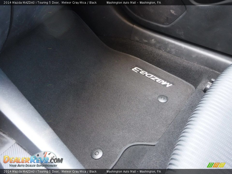 2014 Mazda MAZDA3 i Touring 5 Door Meteor Gray Mica / Black Photo #16