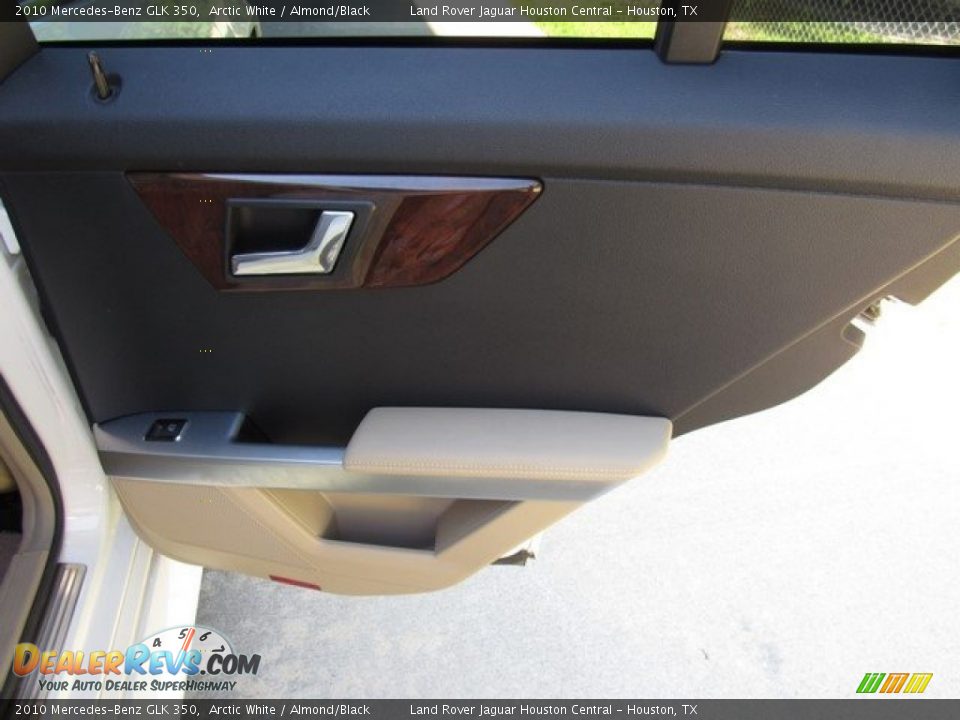 2010 Mercedes-Benz GLK 350 Arctic White / Almond/Black Photo #21