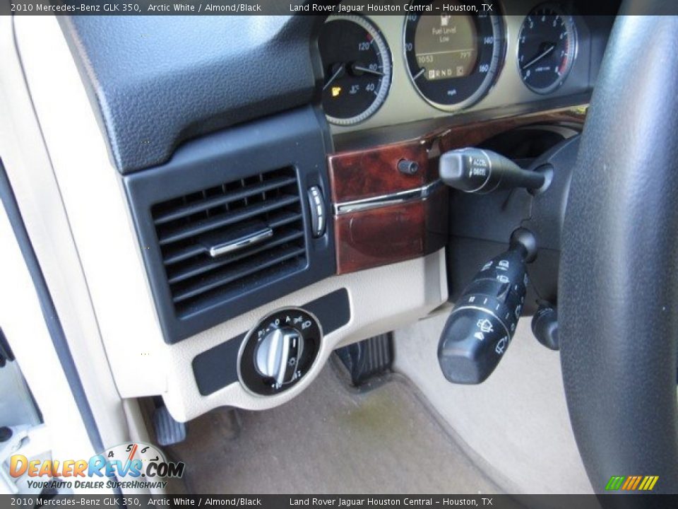 2010 Mercedes-Benz GLK 350 Arctic White / Almond/Black Photo #25
