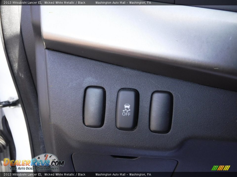 2013 Mitsubishi Lancer ES Wicked White Metallic / Black Photo #13