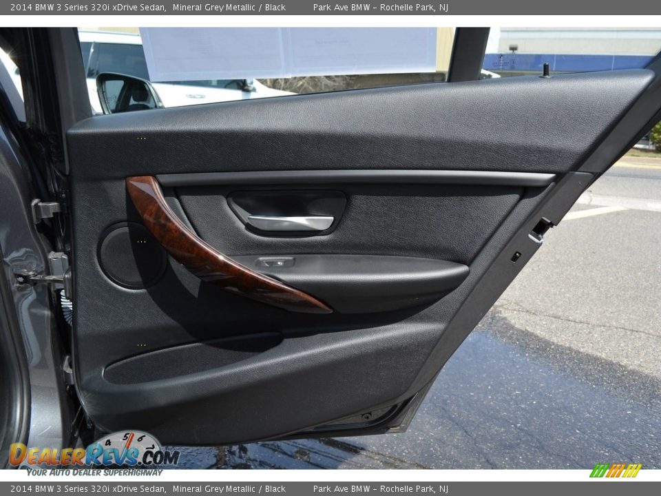 2014 BMW 3 Series 320i xDrive Sedan Mineral Grey Metallic / Black Photo #24