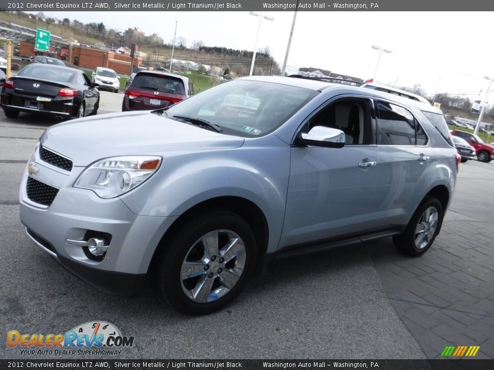 Front 3/4 View of 2012 Chevrolet Equinox LTZ AWD Photo #6