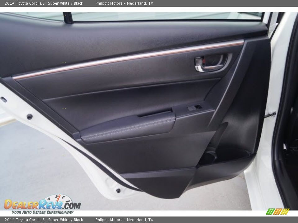 2014 Toyota Corolla S Super White / Black Photo #15