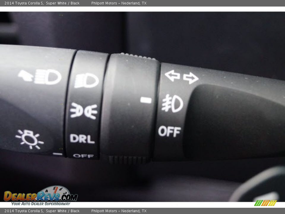 2014 Toyota Corolla S Super White / Black Photo #23