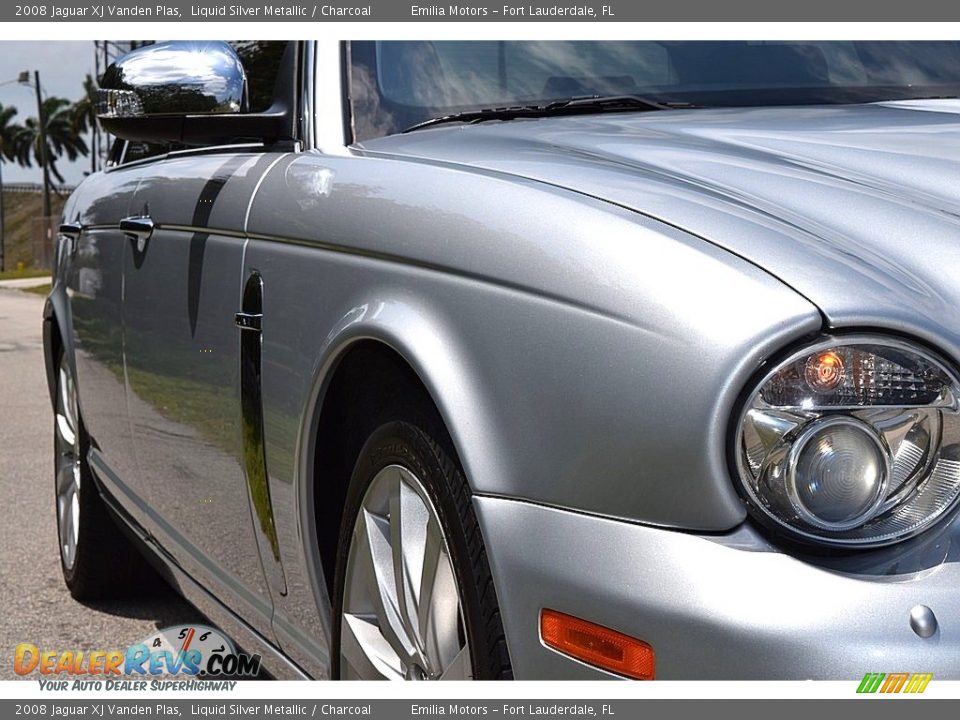 2008 Jaguar XJ Vanden Plas Liquid Silver Metallic / Charcoal Photo #10