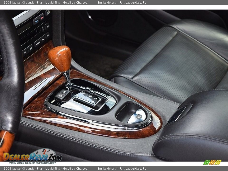 2008 Jaguar XJ Vanden Plas Liquid Silver Metallic / Charcoal Photo #30