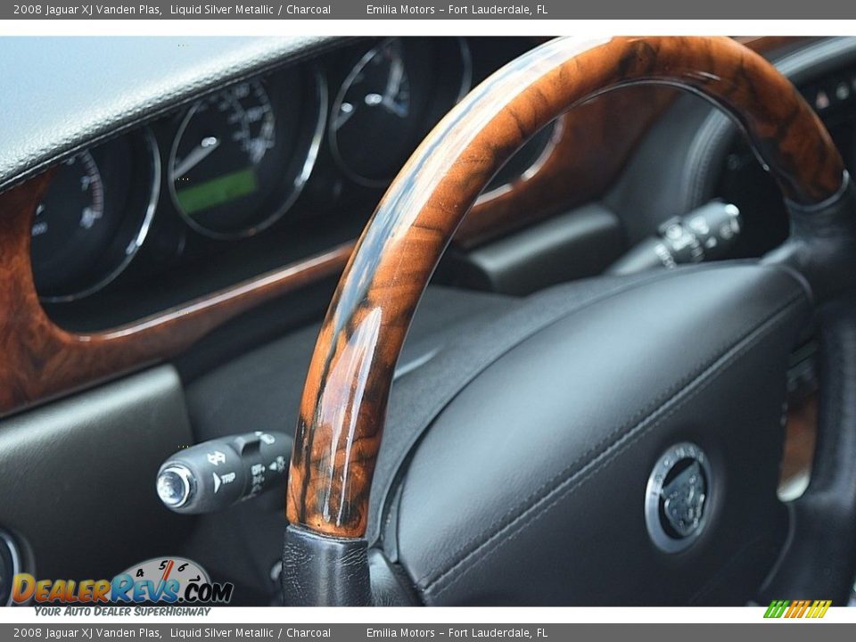 2008 Jaguar XJ Vanden Plas Liquid Silver Metallic / Charcoal Photo #33
