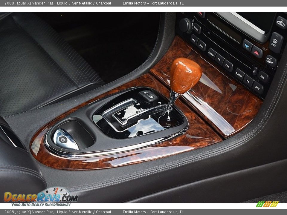 2008 Jaguar XJ Vanden Plas Shifter Photo #51