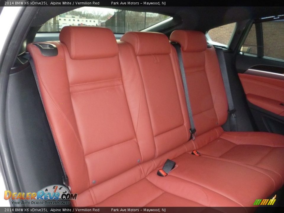2014 BMW X6 xDrive35i Alpine White / Vermilion Red Photo #23