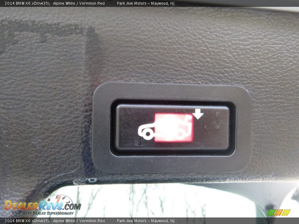 2014 BMW X6 xDrive35i Alpine White / Vermilion Red Photo #27