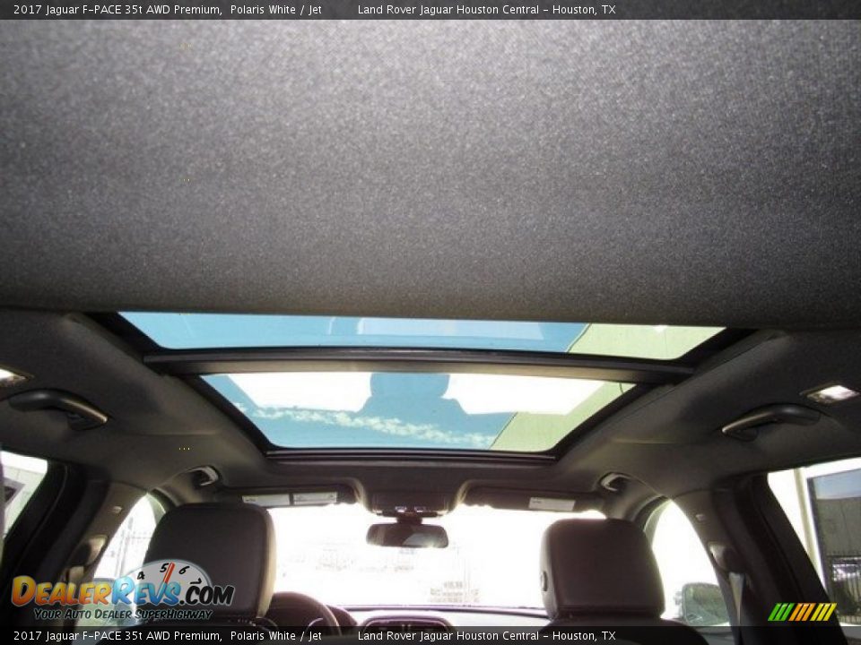 2017 Jaguar F-PACE 35t AWD Premium Polaris White / Jet Photo #17