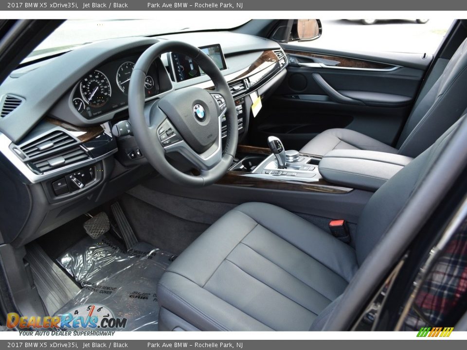 Black Interior - 2017 BMW X5 xDrive35i Photo #10
