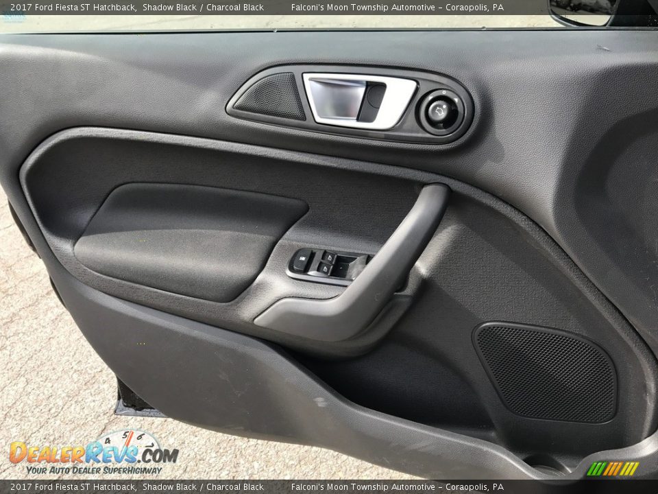 Door Panel of 2017 Ford Fiesta ST Hatchback Photo #12