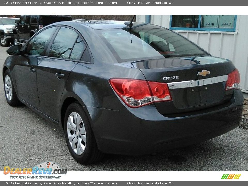 2013 Chevrolet Cruze LS Cyber Gray Metallic / Jet Black/Medium Titanium Photo #4