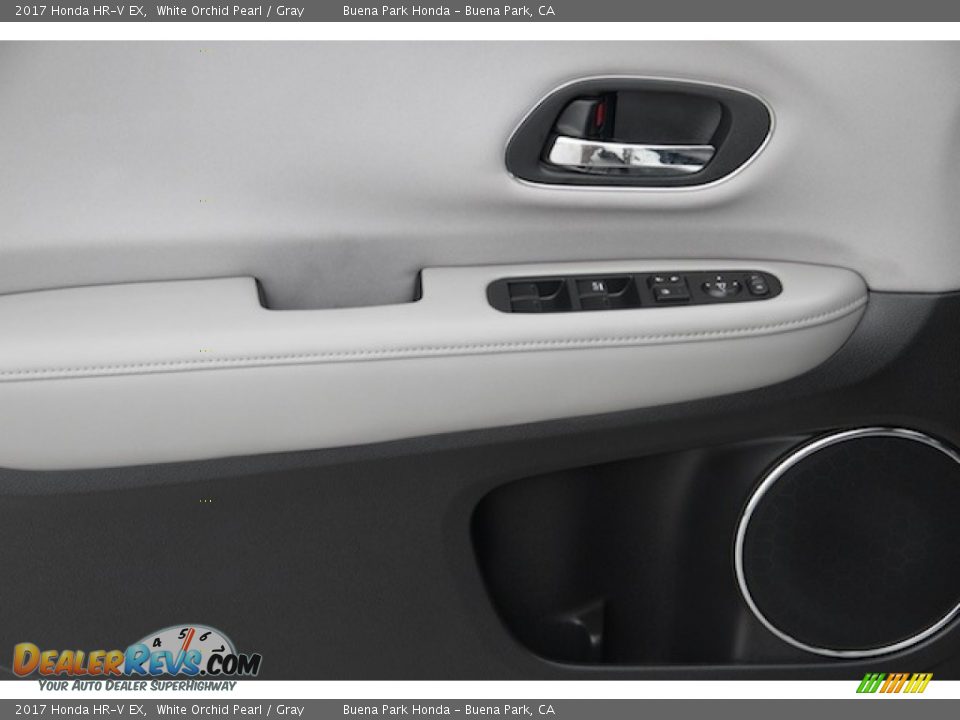 2017 Honda HR-V EX White Orchid Pearl / Gray Photo #8