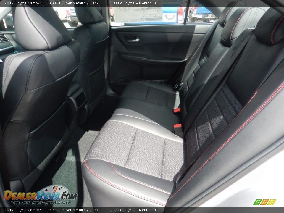 2017 Toyota Camry SE Celestial Silver Metallic / Black Photo #5