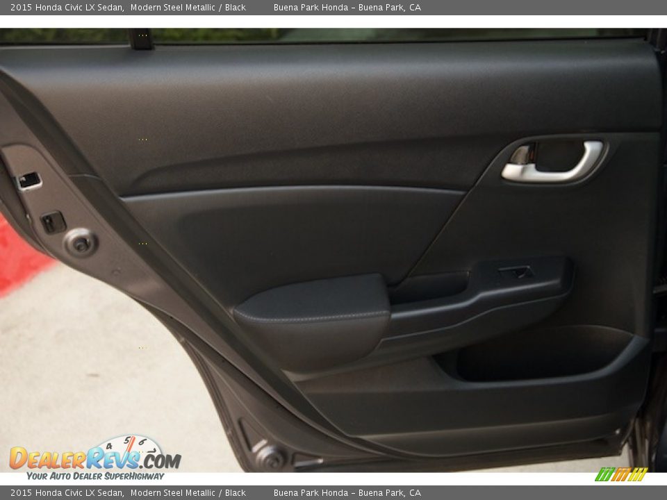 2015 Honda Civic LX Sedan Modern Steel Metallic / Black Photo #21