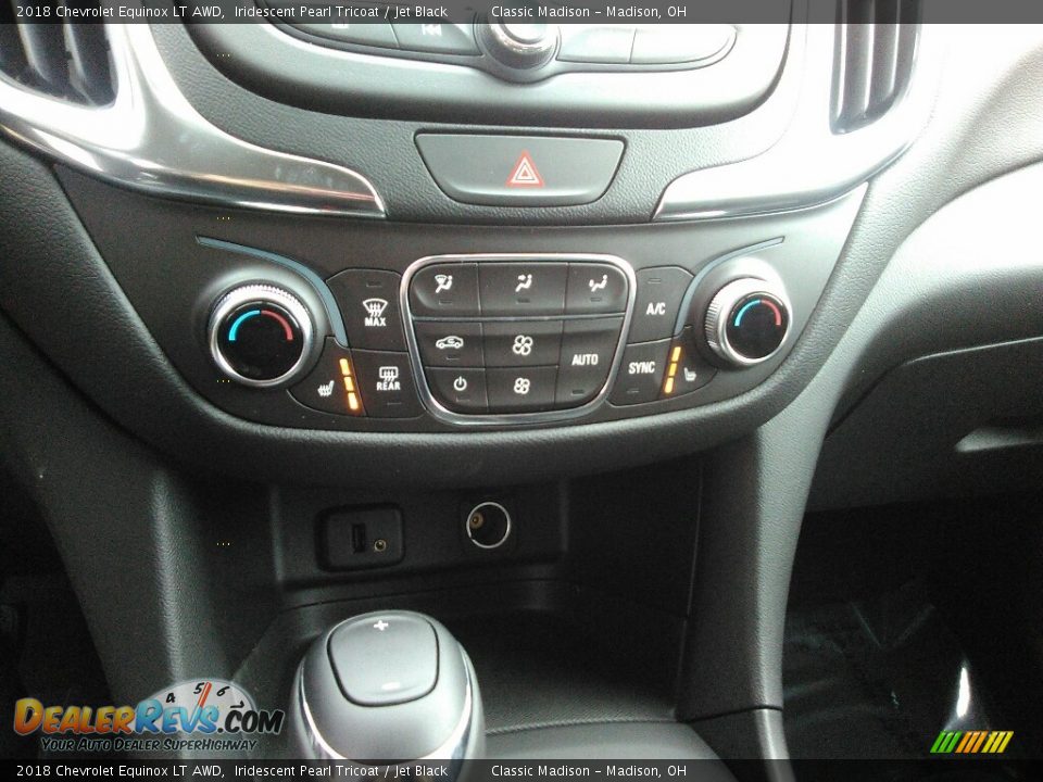 2018 Chevrolet Equinox LT AWD Iridescent Pearl Tricoat / Jet Black Photo #8