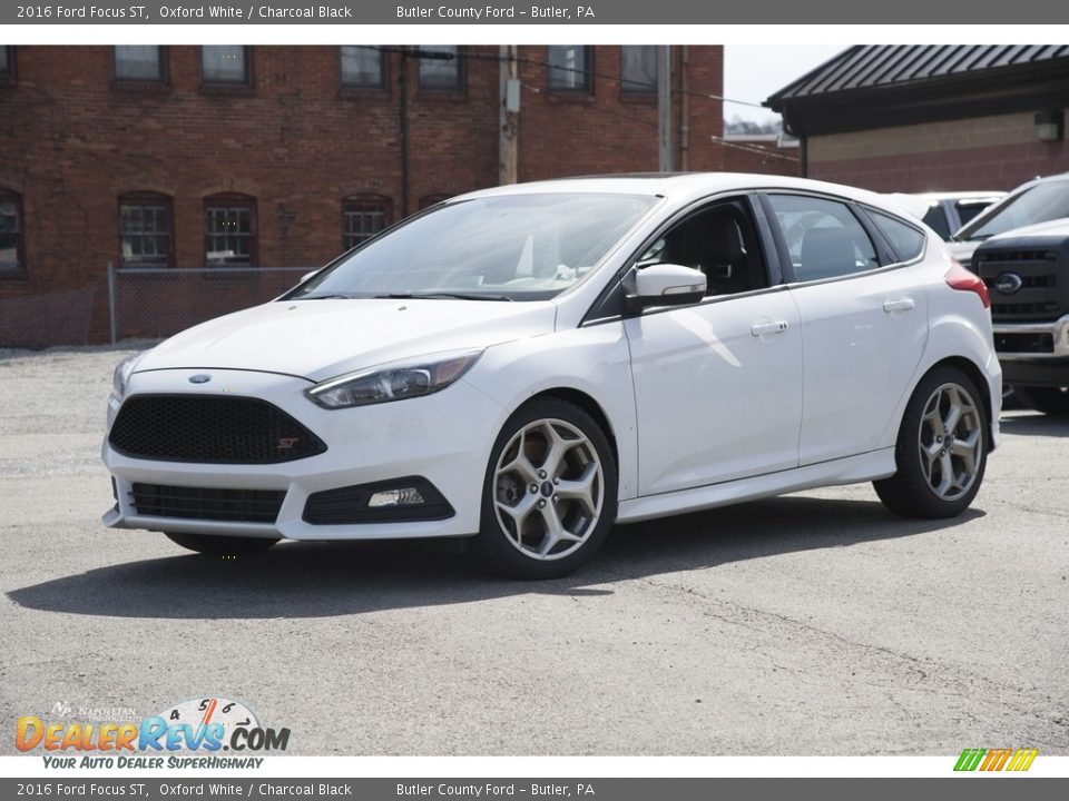 2016 Ford Focus ST Oxford White / Charcoal Black Photo #1