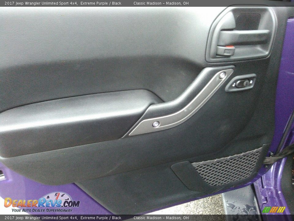 2017 Jeep Wrangler Unlimited Sport 4x4 Extreme Purple / Black Photo #3